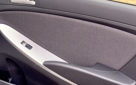 Hyundai Solaris II рестайлинг, 2012 год, 900 000 рублей, 16 фотография