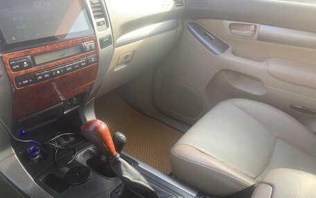 Toyota Land Cruiser Prado 120 рестайлинг, 2006 год, 1 650 000 рублей, 19 фотография