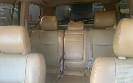Toyota Land Cruiser Prado 120 рестайлинг, 2006 год, 1 650 000 рублей, 20 фотография