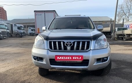 Toyota Land Cruiser Prado 120 рестайлинг, 2006 год, 1 650 000 рублей, 8 фотография