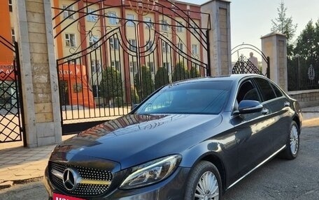 Mercedes-Benz C-Класс, 2015 год, 1 750 000 рублей, 1 фотография