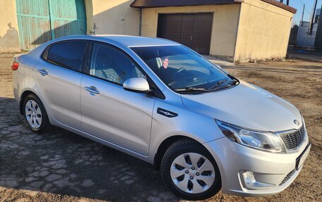 KIA Rio III рестайлинг, 2013 год, 900 000 рублей, 3 фотография