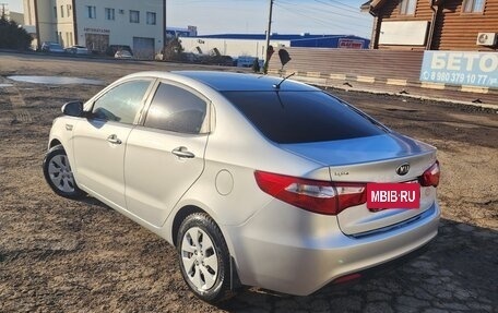 KIA Rio III рестайлинг, 2013 год, 900 000 рублей, 10 фотография