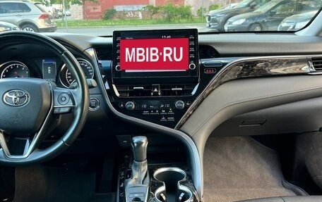 Toyota Camry, 2021 год, 3 300 000 рублей, 11 фотография
