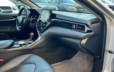 Toyota Camry, 2021 год, 3 300 000 рублей, 18 фотография