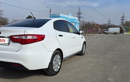 KIA Rio III рестайлинг, 2013 год, 590 000 рублей, 3 фотография