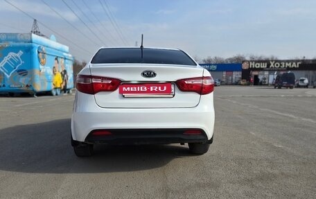 KIA Rio III рестайлинг, 2013 год, 590 000 рублей, 4 фотография
