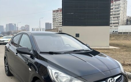 Hyundai Solaris II рестайлинг, 2012 год, 900 000 рублей, 13 фотография