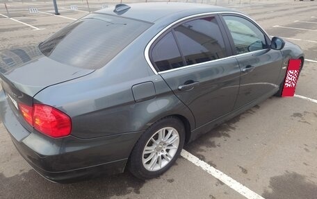 BMW 3 серия, 2011 год, 1 375 000 рублей, 4 фотография