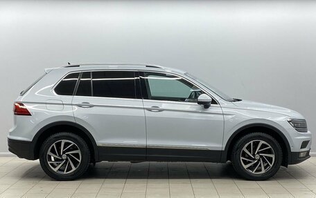 Volkswagen Tiguan II, 2018 год, 2 290 000 рублей, 5 фотография