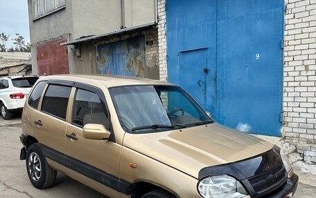 Chevrolet Niva I рестайлинг, 2004 год, 285 000 рублей, 7 фотография