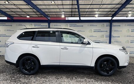 Mitsubishi Outlander III рестайлинг 3, 2013 год, 1 599 000 рублей, 6 фотография