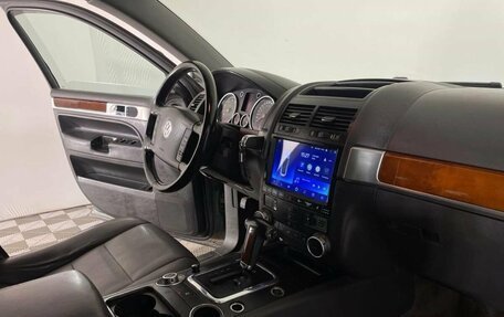 Volkswagen Touareg III, 2004 год, 705 000 рублей, 18 фотография