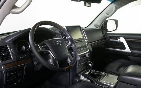 Toyota Land Cruiser 200, 2015 год, 5 155 000 рублей, 17 фотография