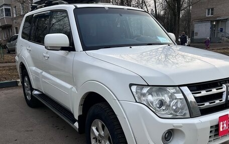 Mitsubishi Pajero IV, 2013 год, 2 100 000 рублей, 2 фотография