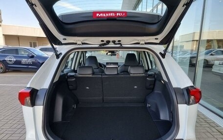 Toyota RAV4, 2025 год, 4 485 000 рублей, 13 фотография