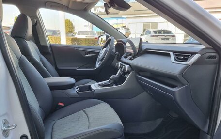 Toyota RAV4, 2025 год, 4 485 000 рублей, 27 фотография
