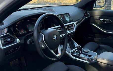 BMW 3 серия, 2019 год, 3 580 000 рублей, 11 фотография