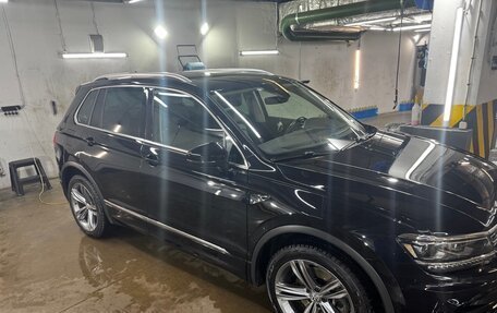 Volkswagen Tiguan II, 2019 год, 3 300 000 рублей, 2 фотография