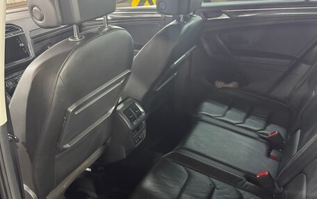 Volkswagen Tiguan II, 2019 год, 3 300 000 рублей, 6 фотография