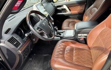 Toyota Land Cruiser 200, 2017 год, 7 450 000 рублей, 7 фотография