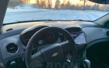 Chevrolet Cruze II, 2011 год, 750 000 рублей, 2 фотография