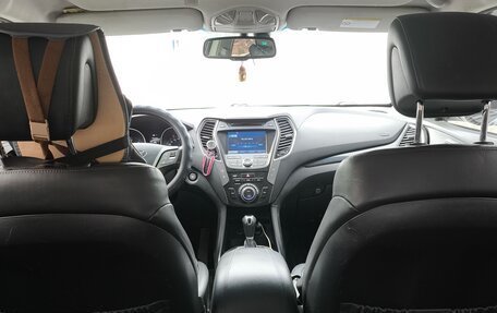 Hyundai Santa Fe III рестайлинг, 2013 год, 1 800 000 рублей, 2 фотография