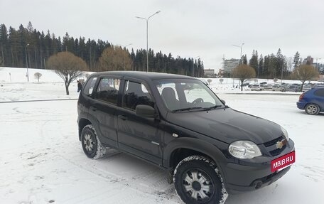 Chevrolet Niva I рестайлинг, 2012 год, 530 000 рублей, 3 фотография