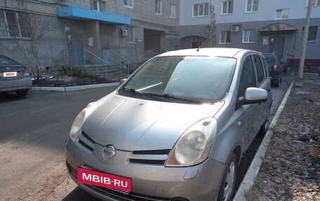 Nissan Note II рестайлинг, 2006 год, 700 000 рублей, 2 фотография