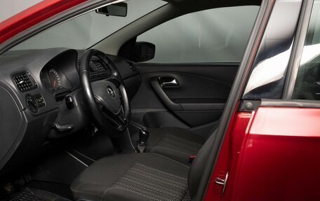 Volkswagen Polo VI (EU Market), 2016 год, 1 050 000 рублей, 8 фотография