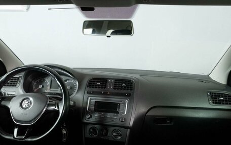 Volkswagen Polo VI (EU Market), 2016 год, 1 050 000 рублей, 9 фотография