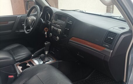 Mitsubishi Pajero IV, 2008 год, 1 470 000 рублей, 4 фотография