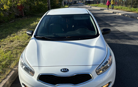 KIA cee'd III, 2014 год, 1 100 000 рублей, 2 фотография
