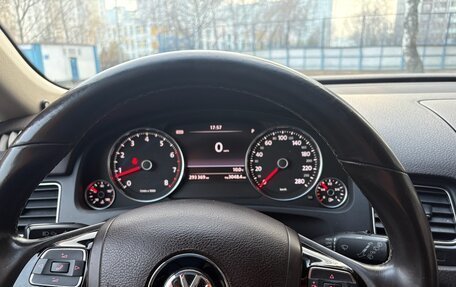 Volkswagen Touareg III, 2011 год, 2 050 000 рублей, 7 фотография