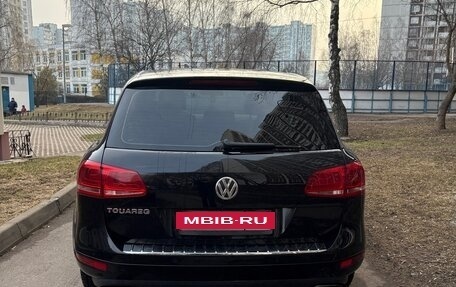 Volkswagen Touareg III, 2011 год, 2 050 000 рублей, 3 фотография