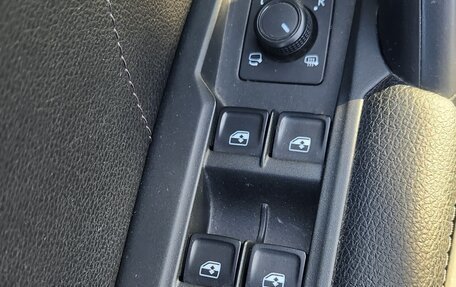 Volkswagen Tiguan II, 2019 год, 2 890 000 рублей, 7 фотография