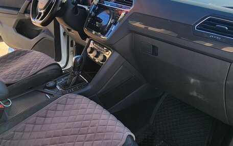 Volkswagen Tiguan II, 2019 год, 2 890 000 рублей, 17 фотография