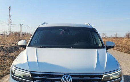 Volkswagen Tiguan II, 2019 год, 2 890 000 рублей, 21 фотография