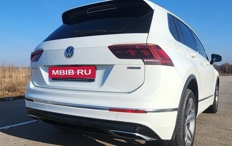 Volkswagen Tiguan II, 2019 год, 2 890 000 рублей, 15 фотография