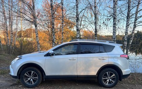 Toyota RAV4, 2018 год, 2 500 000 рублей, 6 фотография
