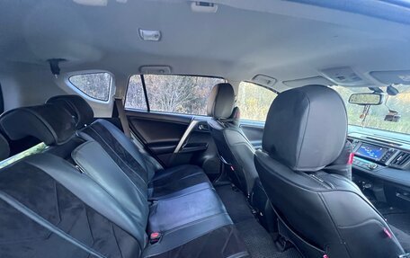 Toyota RAV4, 2018 год, 2 500 000 рублей, 18 фотография