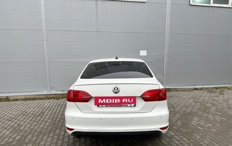 Volkswagen Jetta VI, 2012 год, 895 000 рублей, 5 фотография