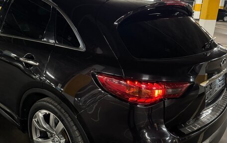 Infiniti FX II, 2012 год, 2 200 000 рублей, 7 фотография