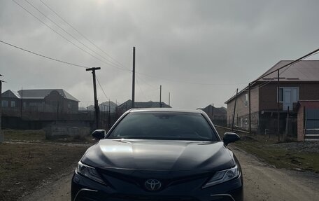 Toyota Camry, 2018 год, 2 440 000 рублей, 3 фотография