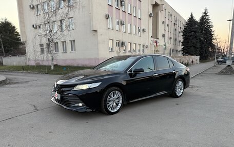 Toyota Camry, 2019 год, 3 100 000 рублей, 2 фотография