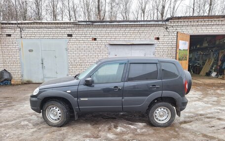 Chevrolet Niva I рестайлинг, 2018 год, 715 000 рублей, 3 фотография