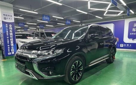 Mitsubishi Outlander III рестайлинг 3, 2020 год, 2 540 000 рублей, 1 фотография