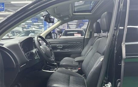 Mitsubishi Outlander III рестайлинг 3, 2020 год, 2 540 000 рублей, 7 фотография