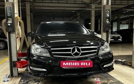 Mercedes-Benz C-Класс, 2011 год, 1 250 000 рублей, 4 фотография