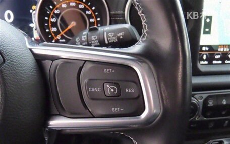 Jeep Wrangler, 2021 год, 4 300 000 рублей, 11 фотография